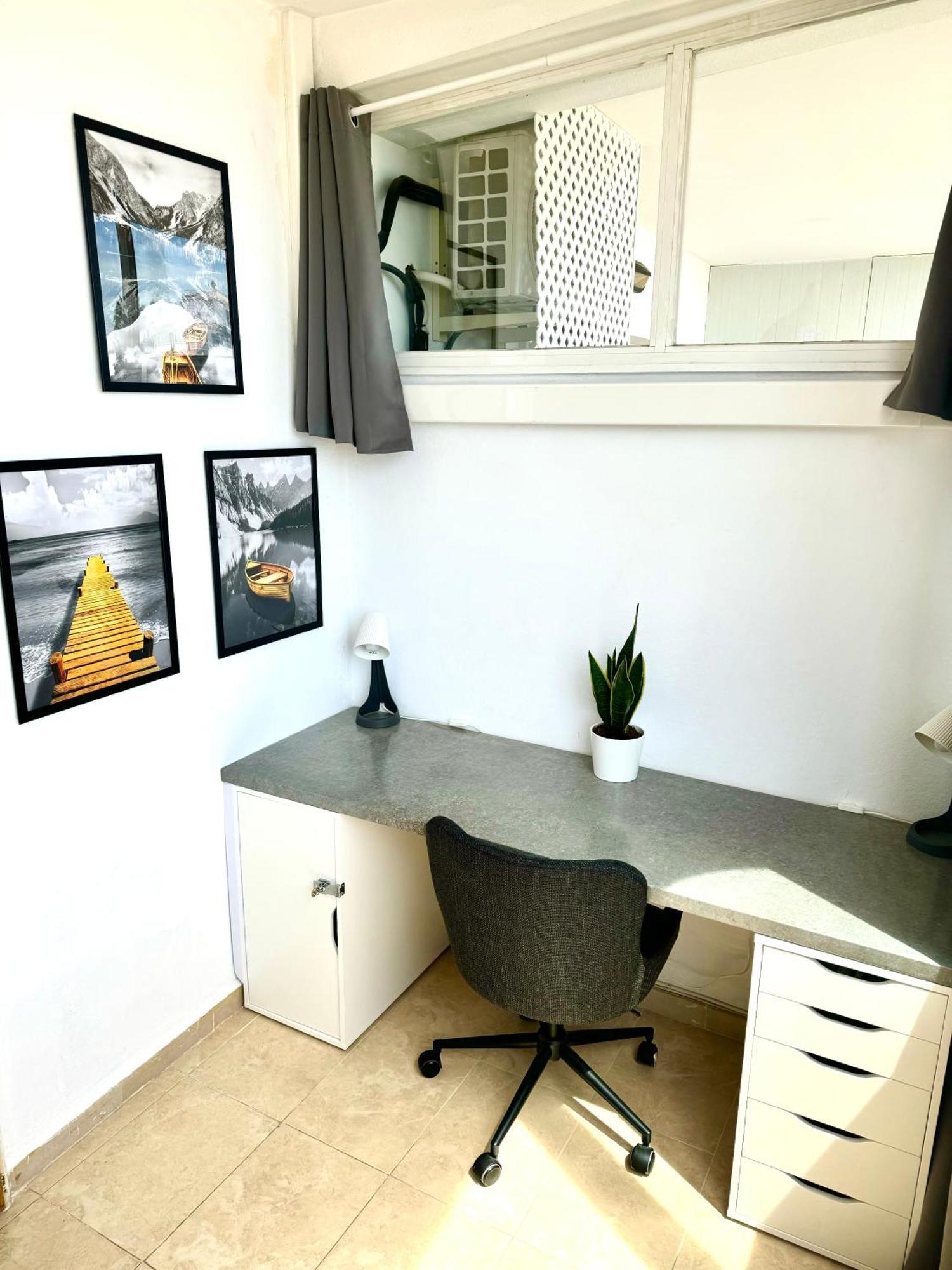 Cozy Fuengirola Apartment With Sea View & Pool Екстер'єр фото