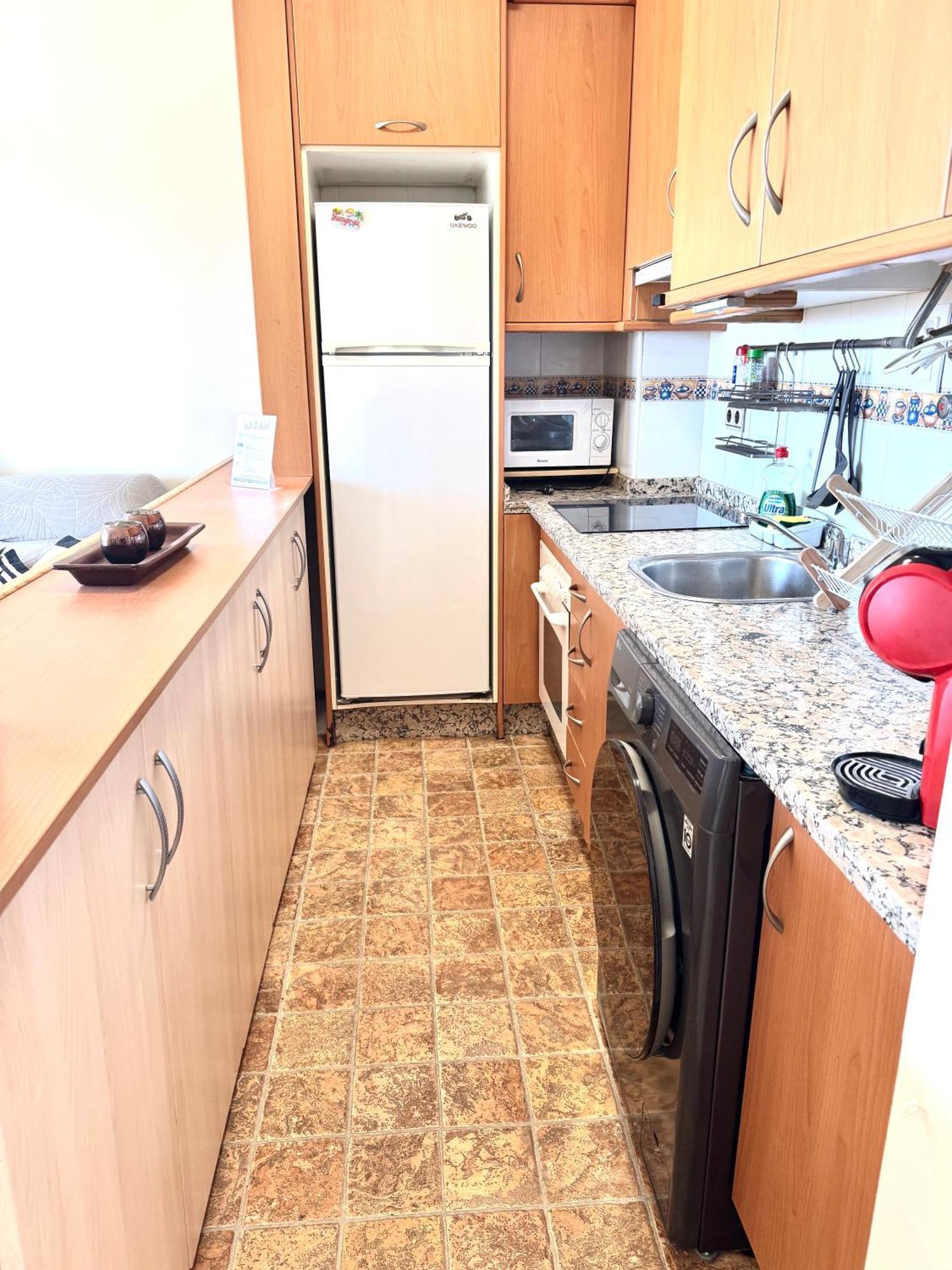 Cozy Fuengirola Apartment With Sea View & Pool Екстер'єр фото
